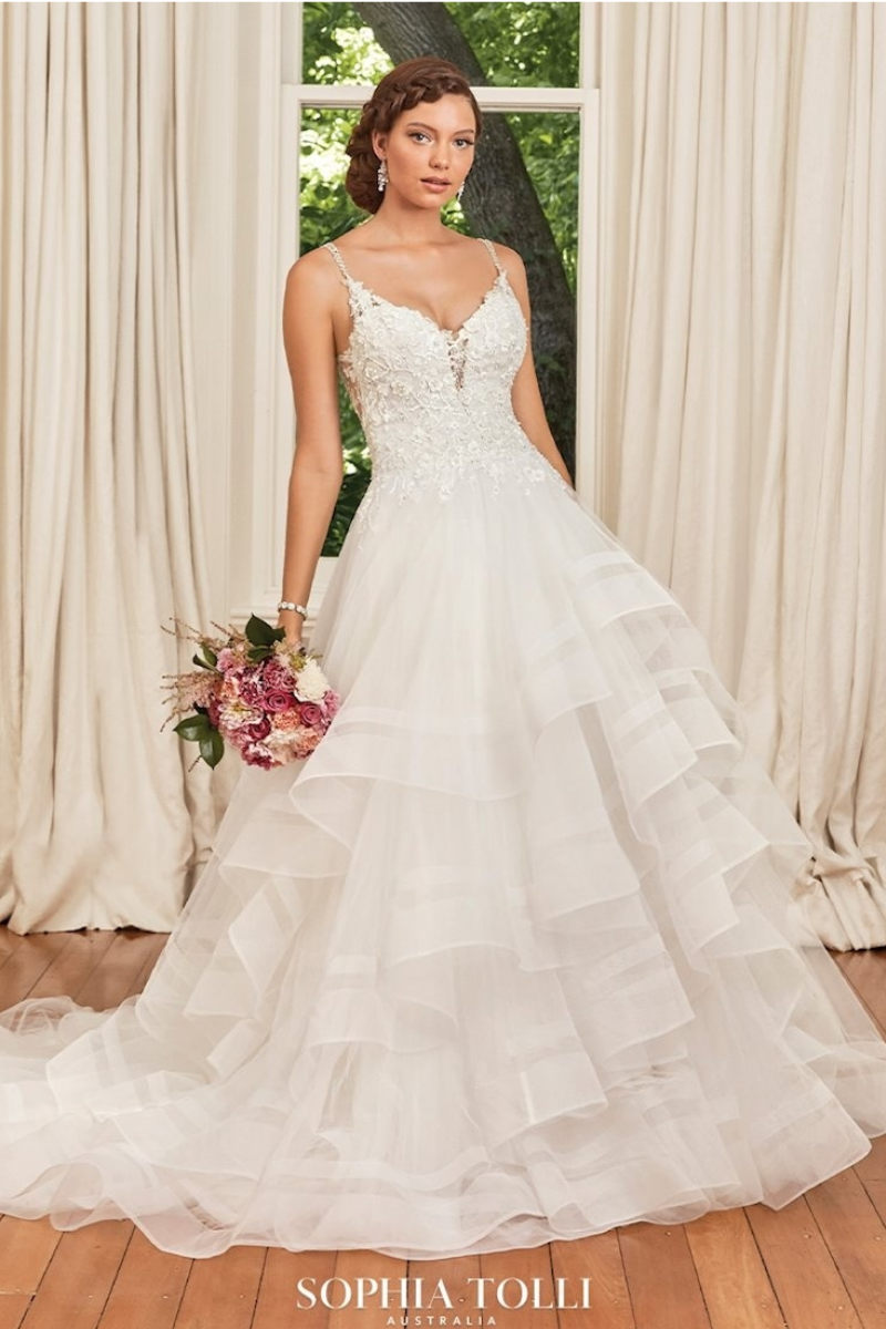 sophia-tolli-collection-alesha-Gillian-Roberts-Main-1