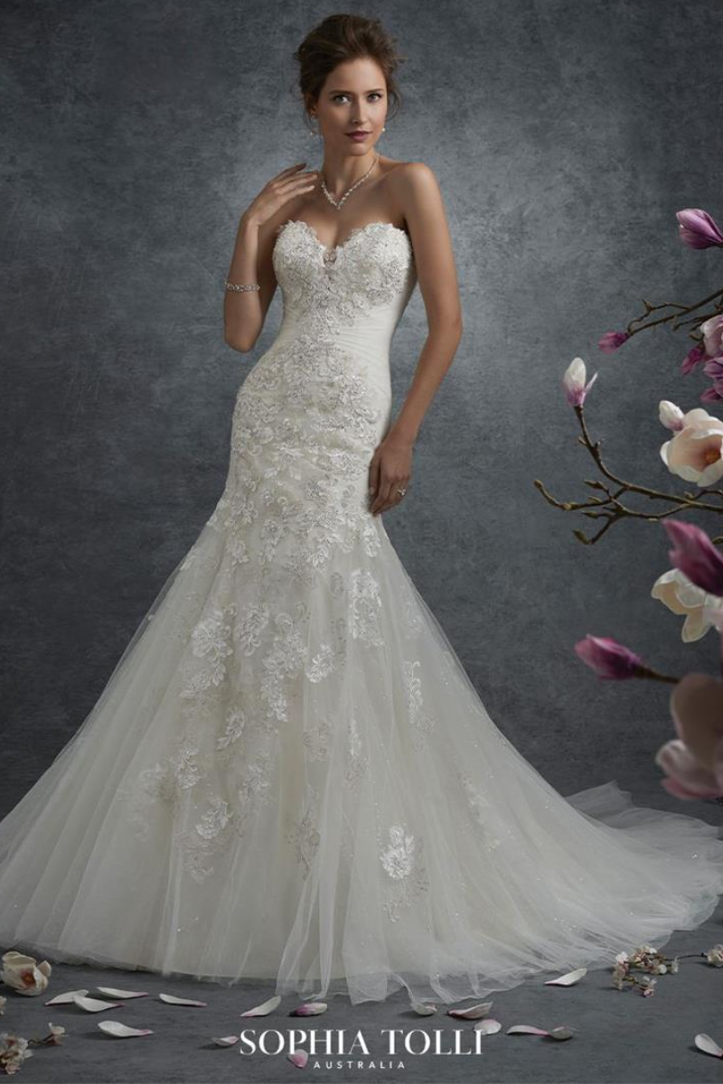 sophia-tolli-collection-andromeda-Gillian-Roberts-Main-4