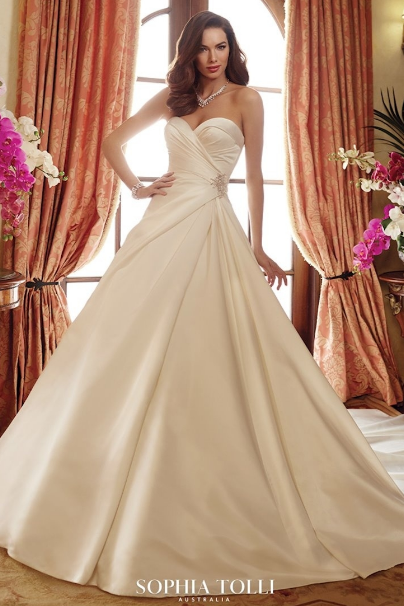 sophia-tolli-collection-desiree-Gillian-Roberts-Main-1