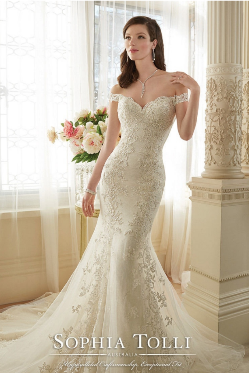sophia-tolli-collection-loraina-Gillian-Roberts-Main-1