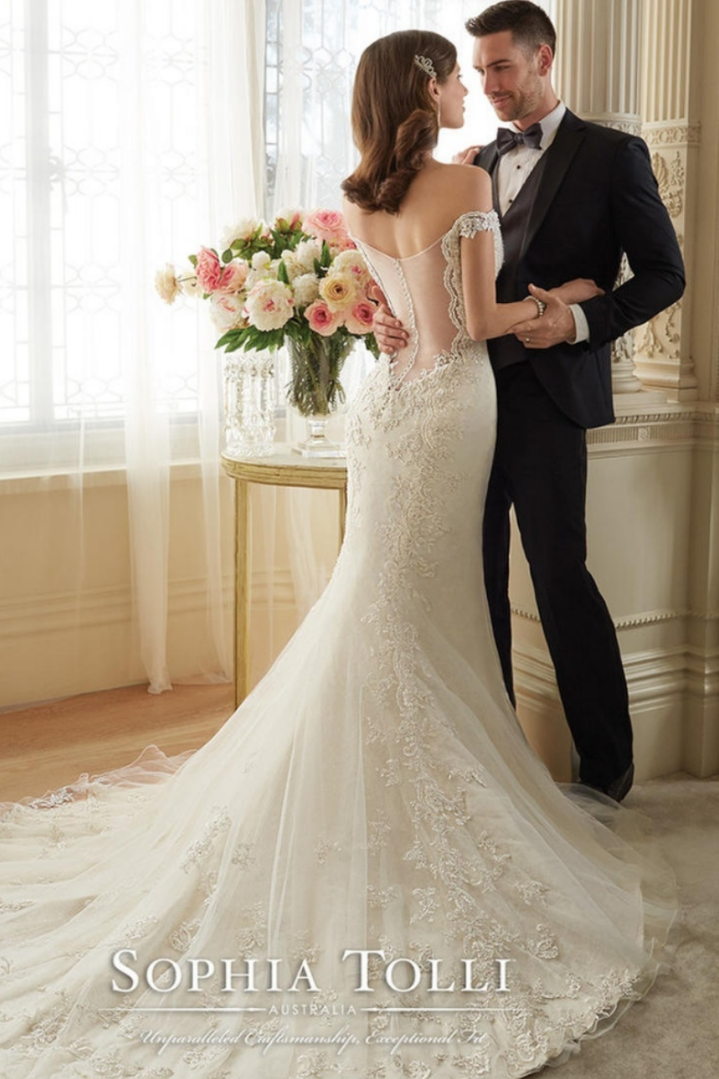 sophia-tolli-collection-loraina-Gillian-Roberts-Main-2